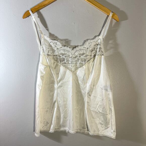 Vassarette Vintage Ivory Lace Trim Camisole Slip Top - Picture 1 of 4